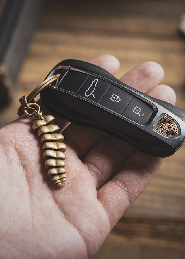 What Services Do Car Locksmiths Provide?