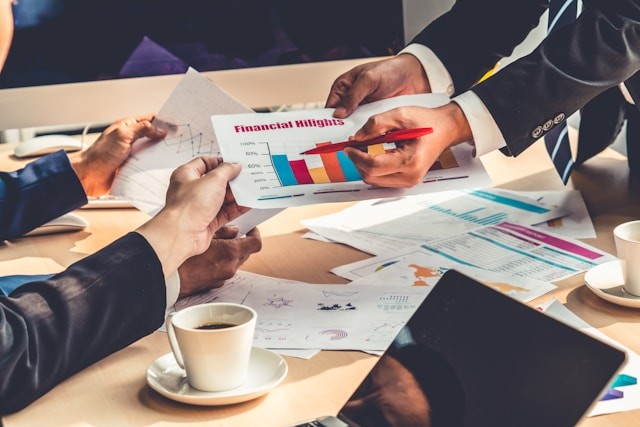 Building a Successful Business in the United Kingdom: A Complete Guide with Insights from the US Market