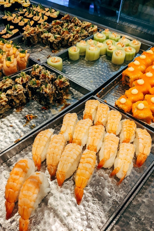 Tobiko Sushi: A Visual and Flavorful Treat